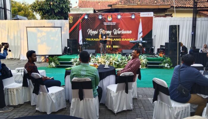 Ajak Wartawan Ngopi Bareng, KPU Pemalang Bahas Pentingnya Peran Media dalam Pilkada 2024
