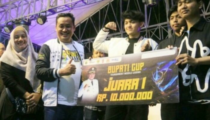 Bupati Ajak Gen Z Pemalang Waspada Bahaya Rokok Ilegal Lewat Turnamen Mobile Legend