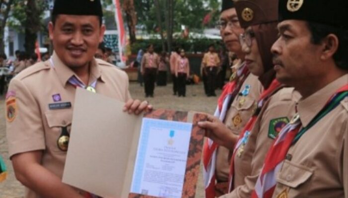 Pimpinan Upacara HUT Pramuka, Bupati Pemalang,”Gerakan Pramuka Pemalang, Siap Hadapi Tantangan Zaman”.