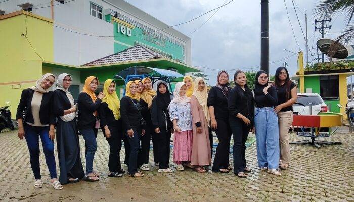 SPG Srikandi Taman Berbagi Ratusan Paket Takjil Sebagai Wujud Syukur di Bulan Ramadan