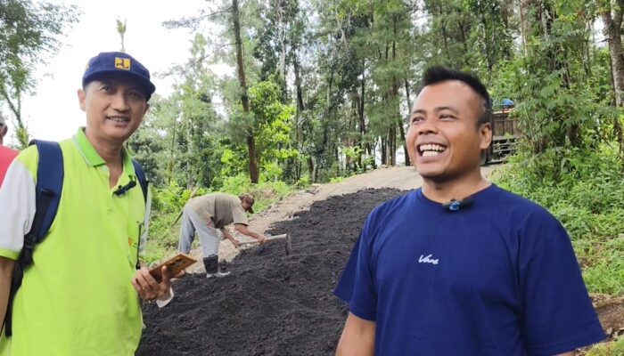 Atasi Jalan Longsor Di Desa Wisnu, Pemkab Pemalang Kirim Material Untuk Pemadatan Jalan Darurat