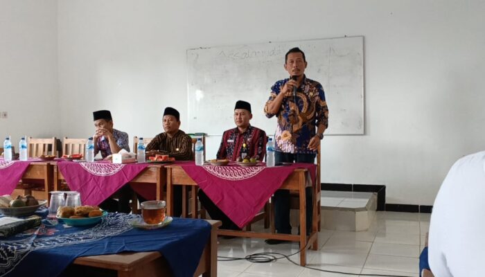 Miris! Tingginya Angka Putus Sekolah di Tlagasana, Camat Turun Tangan Cari Solusi