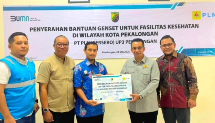Anggota DPR RI Rizal Bawazier Salurkan Bantuan Genset untuk Puskesmas di Kota Pekalongan