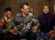 Senyum Bahagia Wagiman Warga Boyolali Menerima Bantuan RTLH Langsung dari Gubernur Luthfi