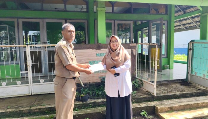Baznas Pemalang Salurkan Bantuan untuk Renovasi Mushola SMP Negeri 5 Randudongkal