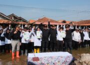 Slamet Ramuji Soroti Peran Vital Guru di Momen Haru di Tengah Rob 807 PPPK Pemalang Resmi Jadi ASN.
