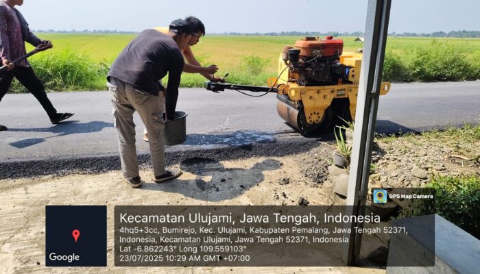 Aspal Mengelupas Di Bumirejo, Kontraktor CV. Atom Semesta Gercep Lakukan Perbaikan