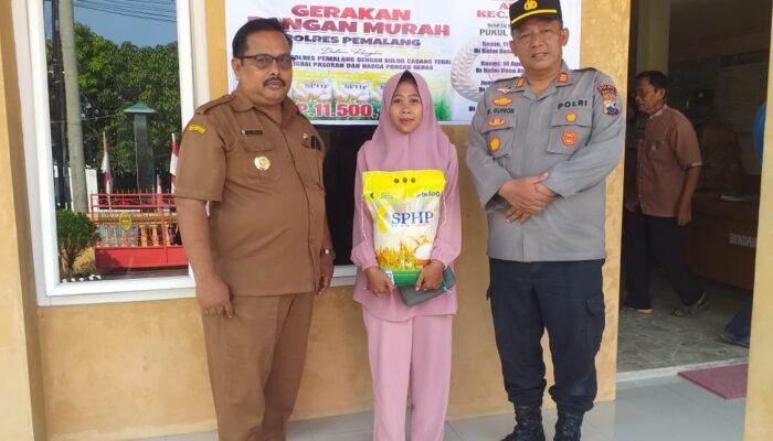 Beras Murah Polres Pemalang Sambangi Warga Kedungbanjar