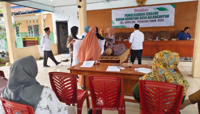 Hadirkan Solusi Saat Duka, Desa Kelangdepok Cetak Relawan Pemulasaran Jenazah Mandiri
