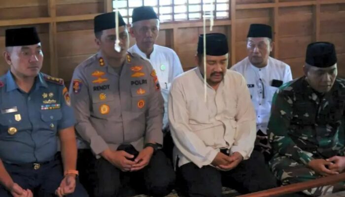 Spiritualitas 451 Tahun Pemalang, Mengetuk Pintu Langit di Makam Pangeran Benowo