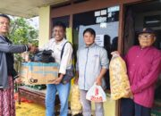 Wujud Kepedulian, Relawan Tanpa Nama Pasok Kebutuhan Pokok bagi Korban Banjir Bandang Desa Penakir
