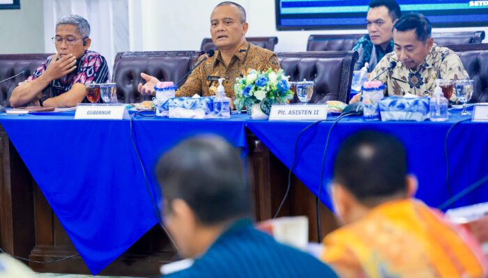 Jateng Menuju Zero Sampah 2029, Ahmad Luthfi Gerakkan Aksi “Resik” Serentak