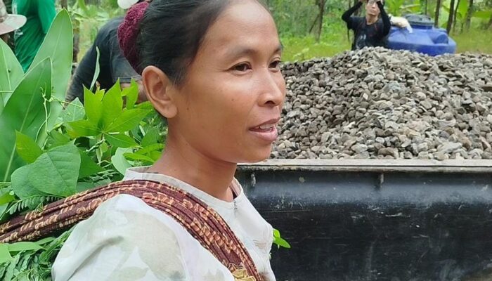 Tuntaskan Jalan Terisolasi, TMMD Kodim Brebes Bangun Rabat Beton 1,5 KM di Cikuya