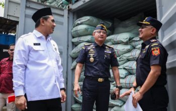 Gagalkan Ekspor 90,2 Ton Kratom Ilegal, Wagub Jateng Puji Ketegasan Bea Cukai