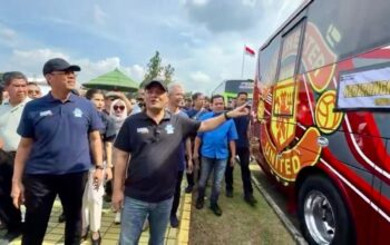 Momen Kocak Mudik Gratis Jateng: Ada Bus MU, Luthfi Sebut Mau ke Inggris?