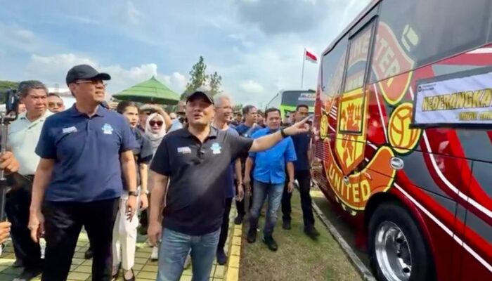 Momen Kocak Mudik Gratis Jateng: Ada Bus MU, Luthfi Sebut Mau ke Inggris?