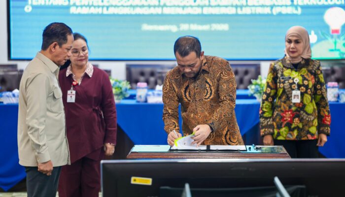 Kuasai Data Detail, Menteri LH Puji Strategi Ahmad Luthfi Atasi Sampah Menjadi Energi Listrik