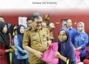 Oase di Tengah Kenaikan Harga, 1.000 Paket Sembako Murah Guyur Warga Serang