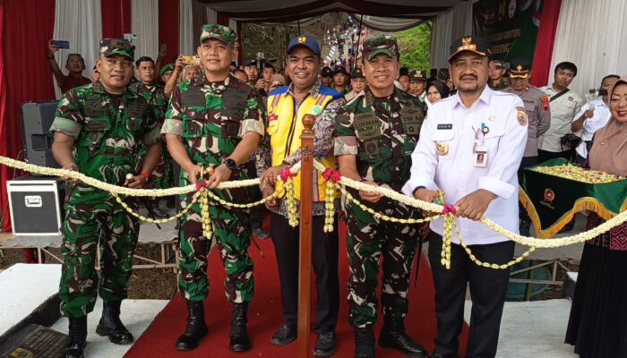 Sambut Jembatan Baru, Bupati Pemalang Puji Sinergi TNI Bangun Desa