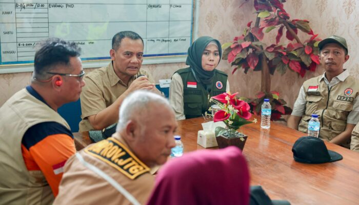 Banjir Demak Meluas, Gubernur Jateng: Fokus Benahi Hulu hingga Hilir!