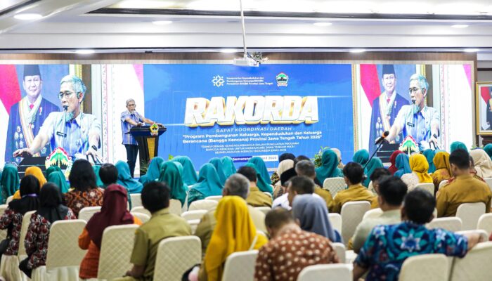 Miris Anak Lebih Nyaman Curhat ke AI, Sekda Jateng Ajak Perkuat Ketahanan Keluarga