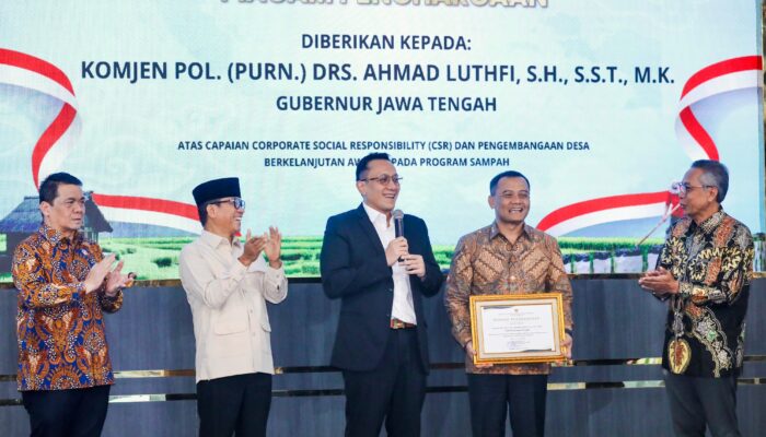 Jateng Jawara Kelola Sampah, Ahmad Luthfi Sabet Penghargaan Nasional!