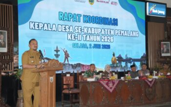 Pimpin Rakor Kades Se-Kabupaten, Bupati Pemalang Tekankan Sinergi Tata Kelola Jelang Pilkades