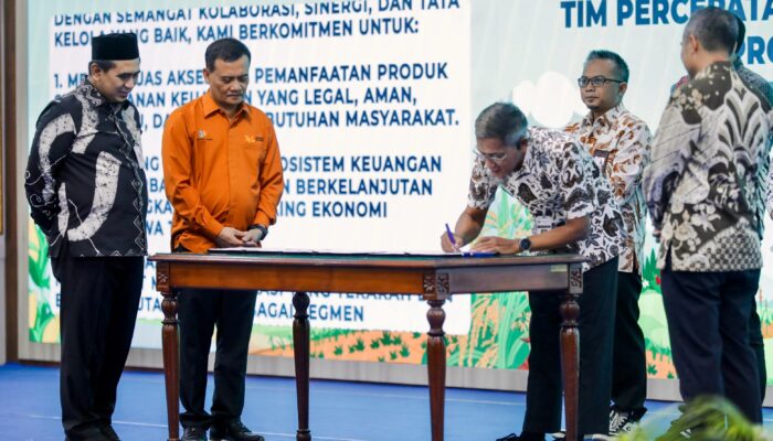 Jateng Gencar Edukasi Keuangan Desa, Bentengi Warga dari Pinjol Ilegal