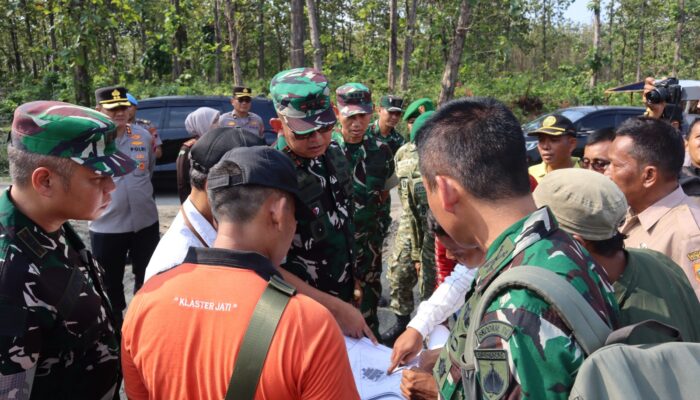Pangdam IV/Diponegoro dan Bupati Pemalang Tinjau Progres Yonif TP 473/Satrio Benowo