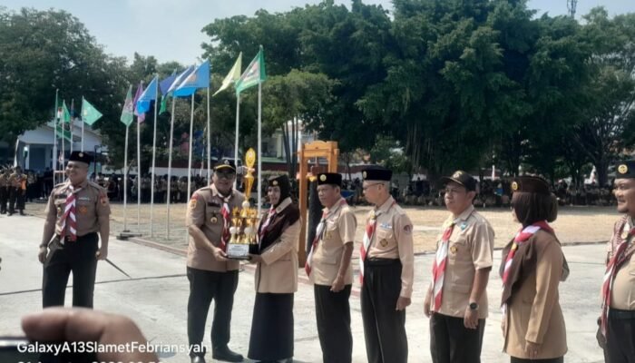 Peringati HUT Pramuka ke : 65 , Plt Bupati Nurkholes Kobarkan Semangat Swasembada Pangan