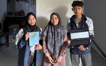 Mahasiswa KKN UNDIP Luncurkan Buku Kas Digital, Tata Kelola Keuangan Madrasah Nurul Huda Kini Lebih Modern