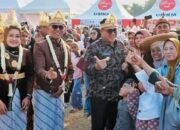 Plt Bupati Nurkholes: Slumpring Bukan Sekadar Kirab, Melainkan Jati Diri dan Penggerak Ekonomi Desa