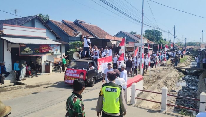 3.000 Lebih Pendukung Geruduk Kantor Balai Desa Antar Sunarto Daftar Calon Kades Pamutih