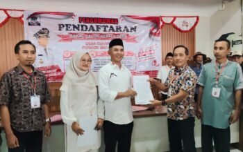 Lautan Manusia Kawal Yoyok Kusnondo Daftar Pilkades Cibuyur 2026