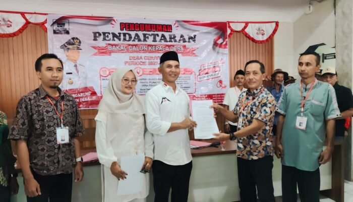 Lautan Manusia Kawal Yoyok Kusnondo Daftar Pilkades Cibuyur 2026