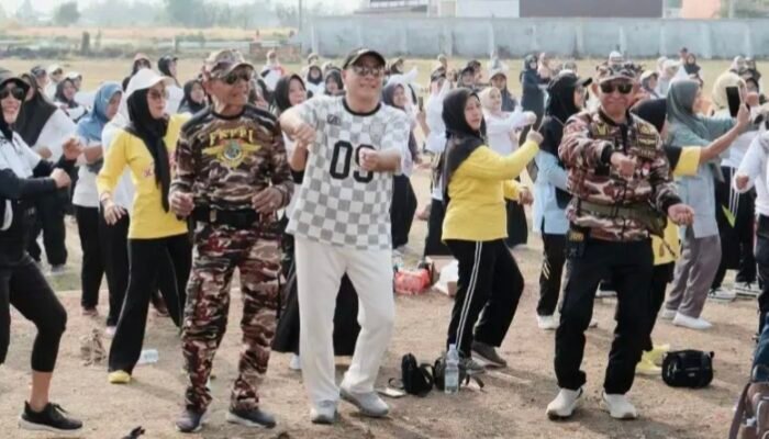 Ratusan Warga Comal Padati Stadion Jatidiri, Plt Bupati Pemalang Janjikan Jogging Track Baru