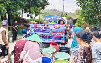 HUT ke-3 CMI Group, Kolaborasi Bareng GWI dan 234 SC Guyur Air Bersih di Desa Longkeyang